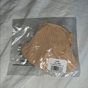 skims face mask. brand new